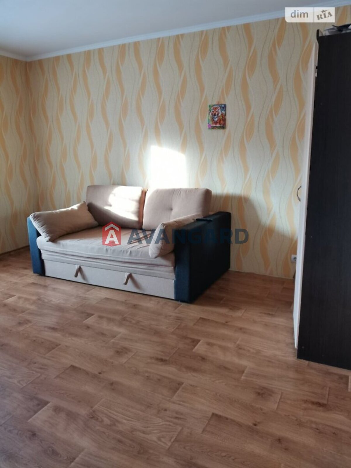 2 ����. ��������, 72/-/- ��. �., 7/9 ���� ���� 8