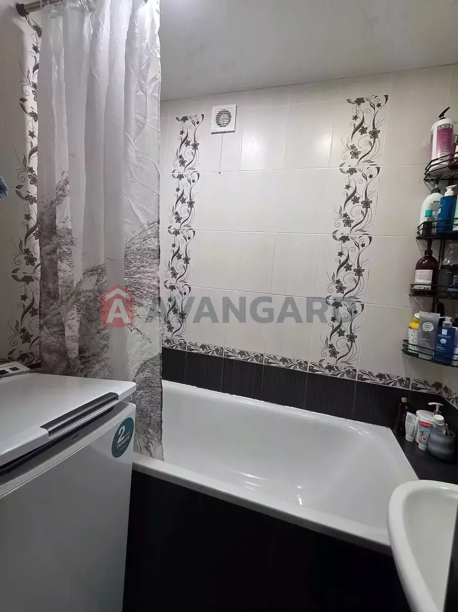 3 ����. ��������, 64/-/- ��. �., 2/3 ���� ���� 13