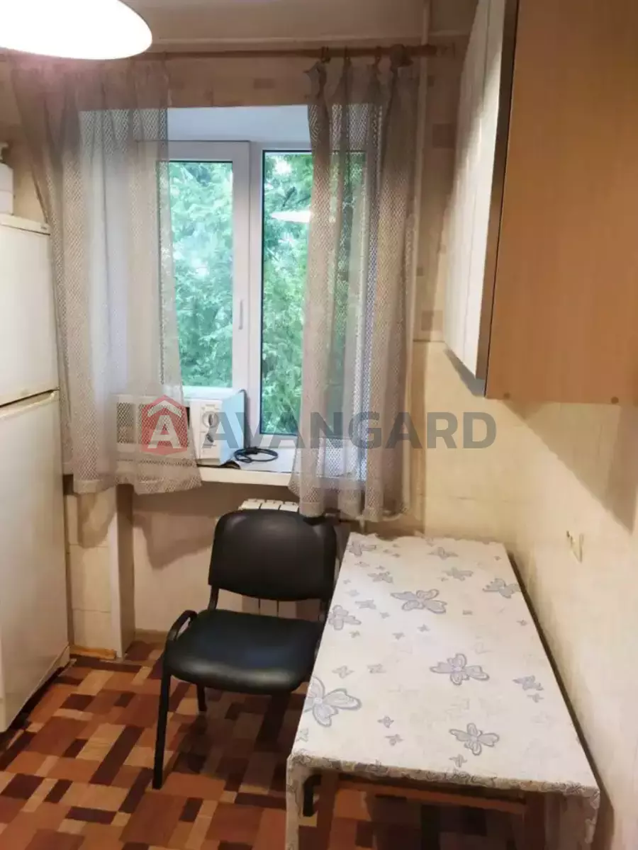 2 ��. ��������, 44/29/5 ��. �., 3/5 ������ ���� 7