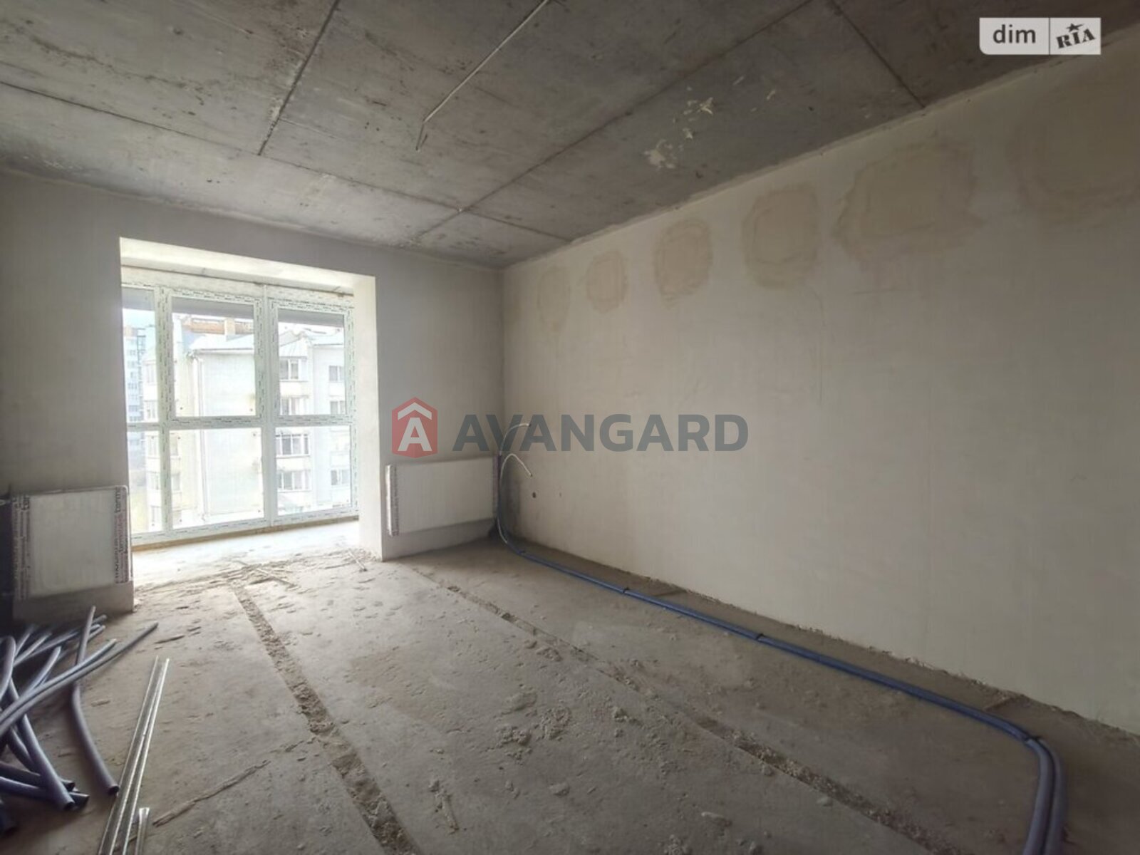 2 ��. ��������, 82/-/- ��. �., 5/10 ������ ���� 8