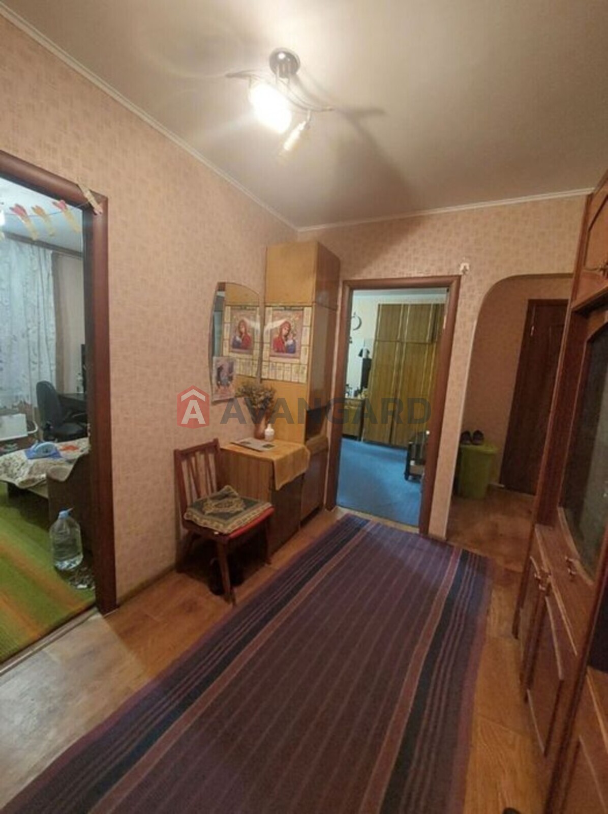 3 ��. ��������, 68/-/8 ��. �., 8/10 ������ ���� 3