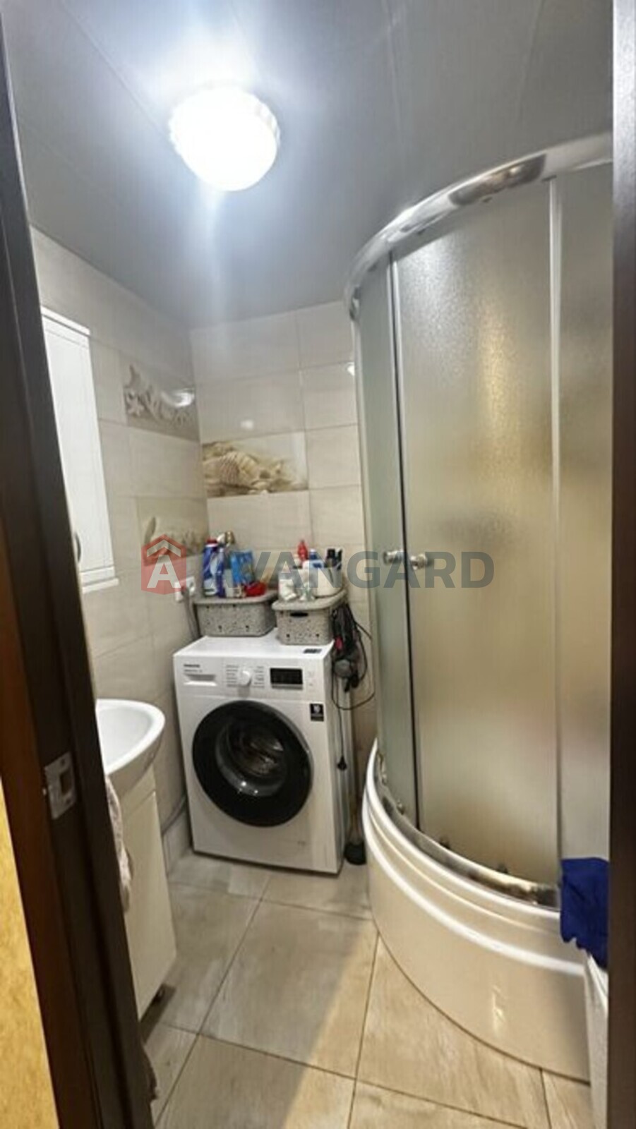 3 ��. ��������, 68/-/9 ��. �., 8/9 ������ ���� 6