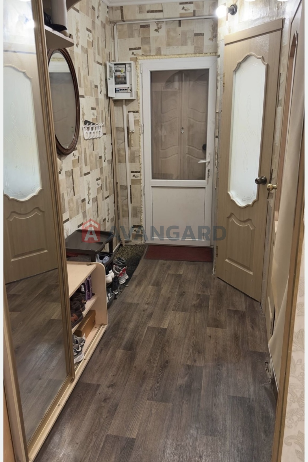 2 ��. ��������, 42/35/6 ��. �., 2/5 ������ ���� 7