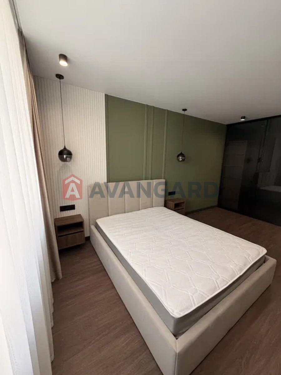 1 ��. ��������, 45/18/16 ��. �., 9/10 ������ ���� 9