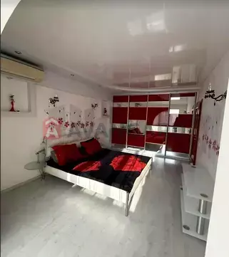 3 ��. ��������, 79/67/12 ��. �., 4/9 ������ ���� 12