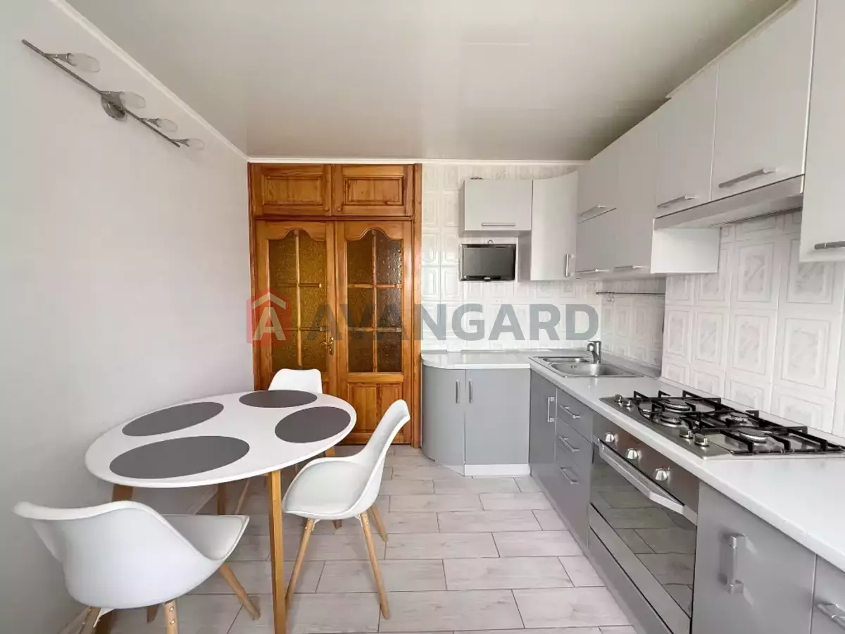 3 ��. ��������, 69/-/- ��. �., 6/9 ������ ���� 9