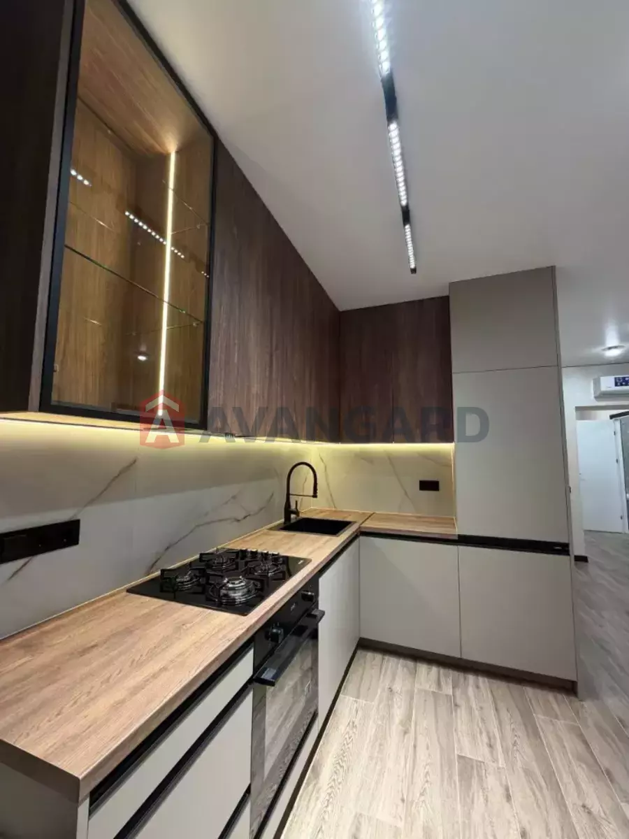 2 ��. ��������, 73/40/15 ��. �., 6/10 ������ ���� 2