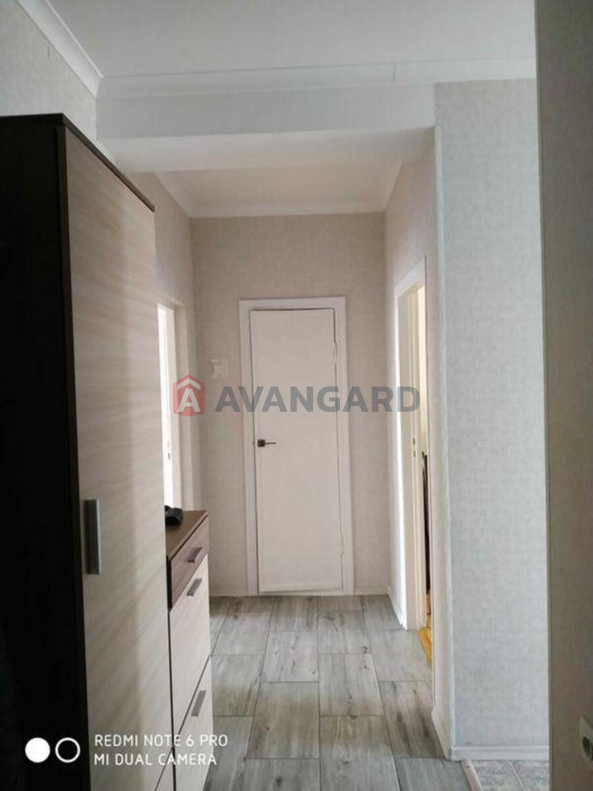 2 ����. ��������, 60/-/11 ��. �., 17/17 ���� ���� 4