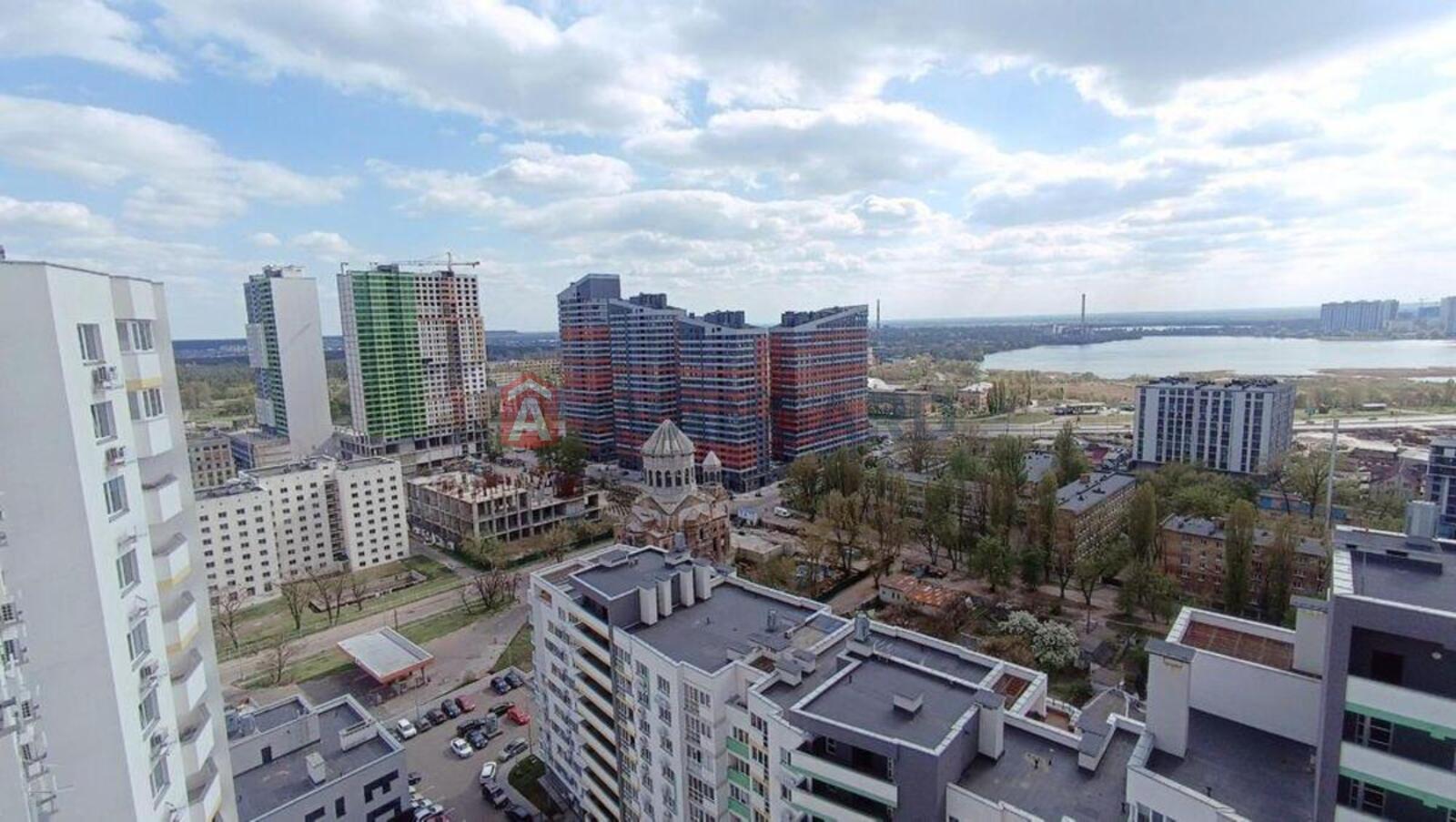 2 ��. ��������, 69/-/11 ��. �., 22/22 ������ ���� 8