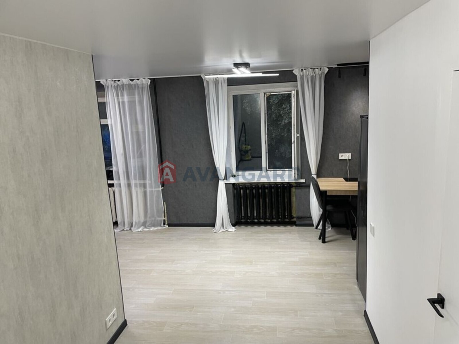 2 . , 42/-/12 . ., 4/4   11