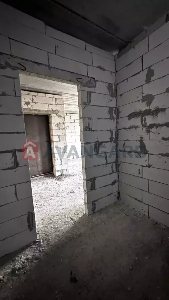 2 ����. ��������, 48/18/17 ��. �., 3/9 ���� ���� 11