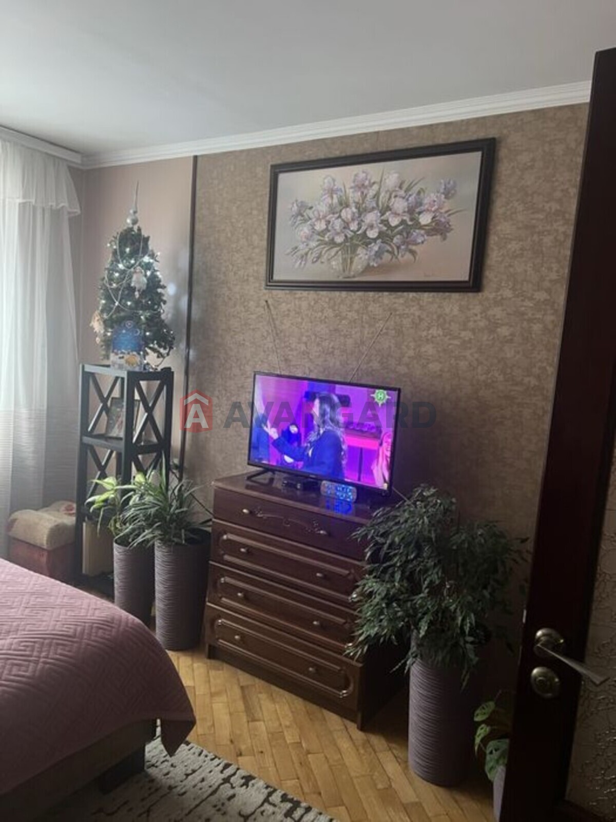 3 ��. ��������, 60/-/7 ��. �., 4/5 ������ ���� 5