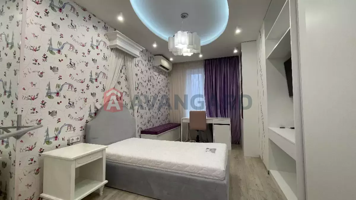 4 . , 100/-/- . ., 10/12   13