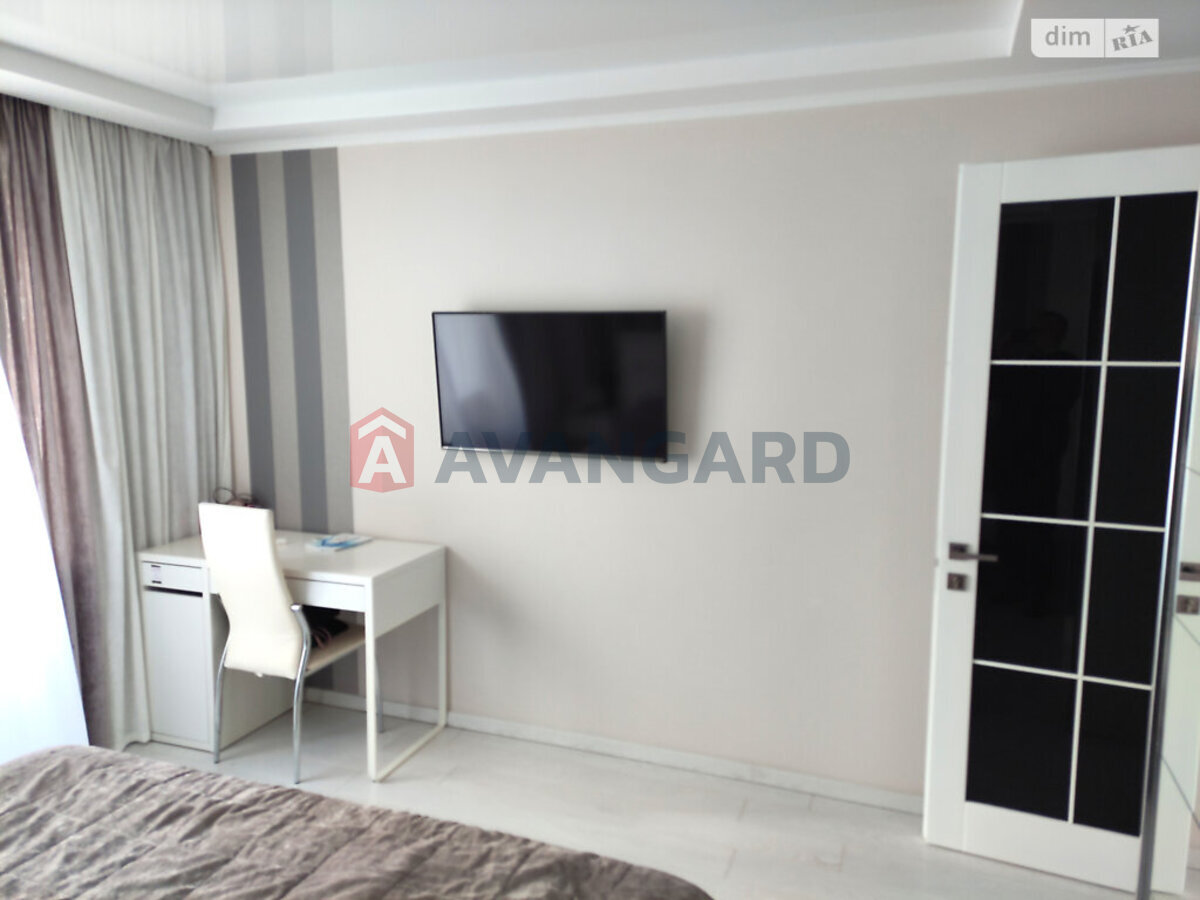 3 ����. ��������, 88/43/16 ��. �., 3/10 ���� ���� 22