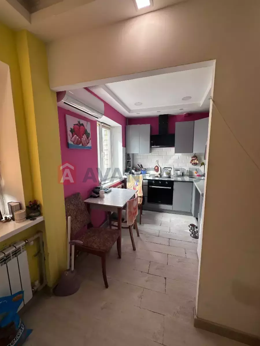 2 ��. ��������, 40/22/6 ��. �., 2/2 ������ ���� 10