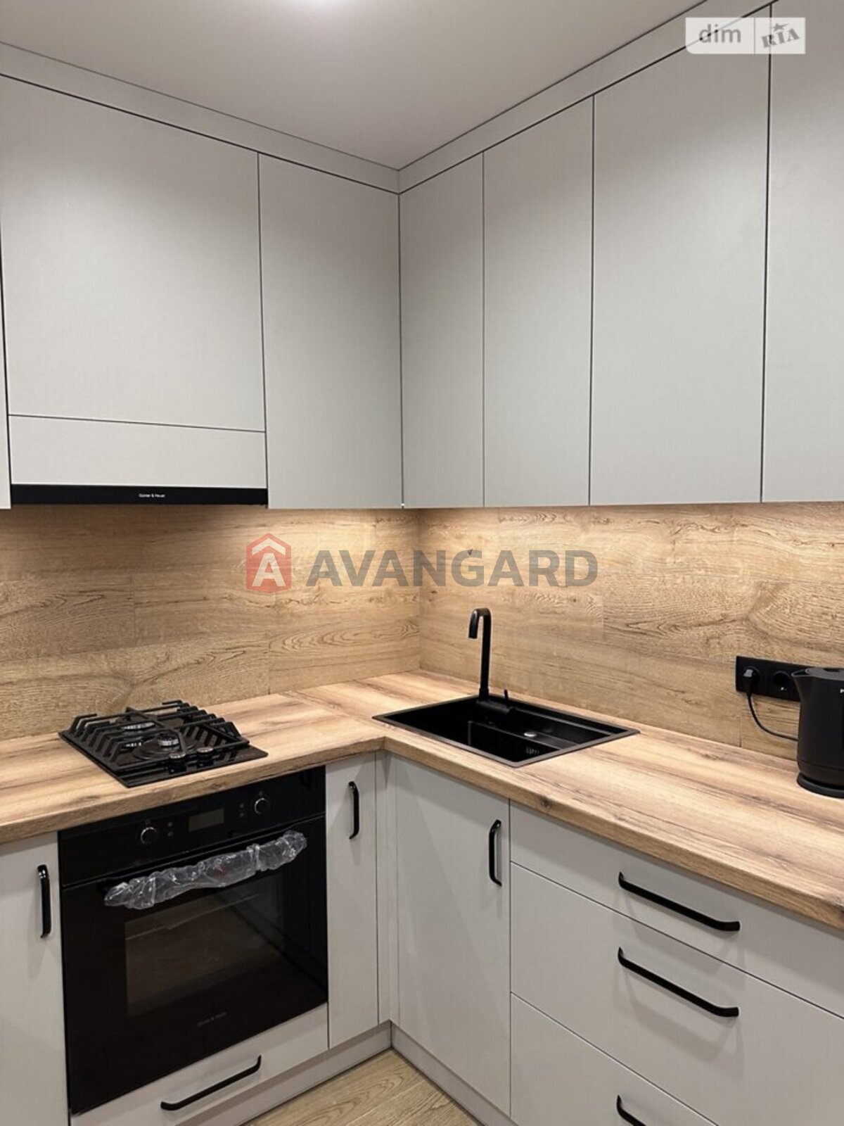 1 ��. ��������, 41/16/20 ��. �., 9/10 ������ ���� 7