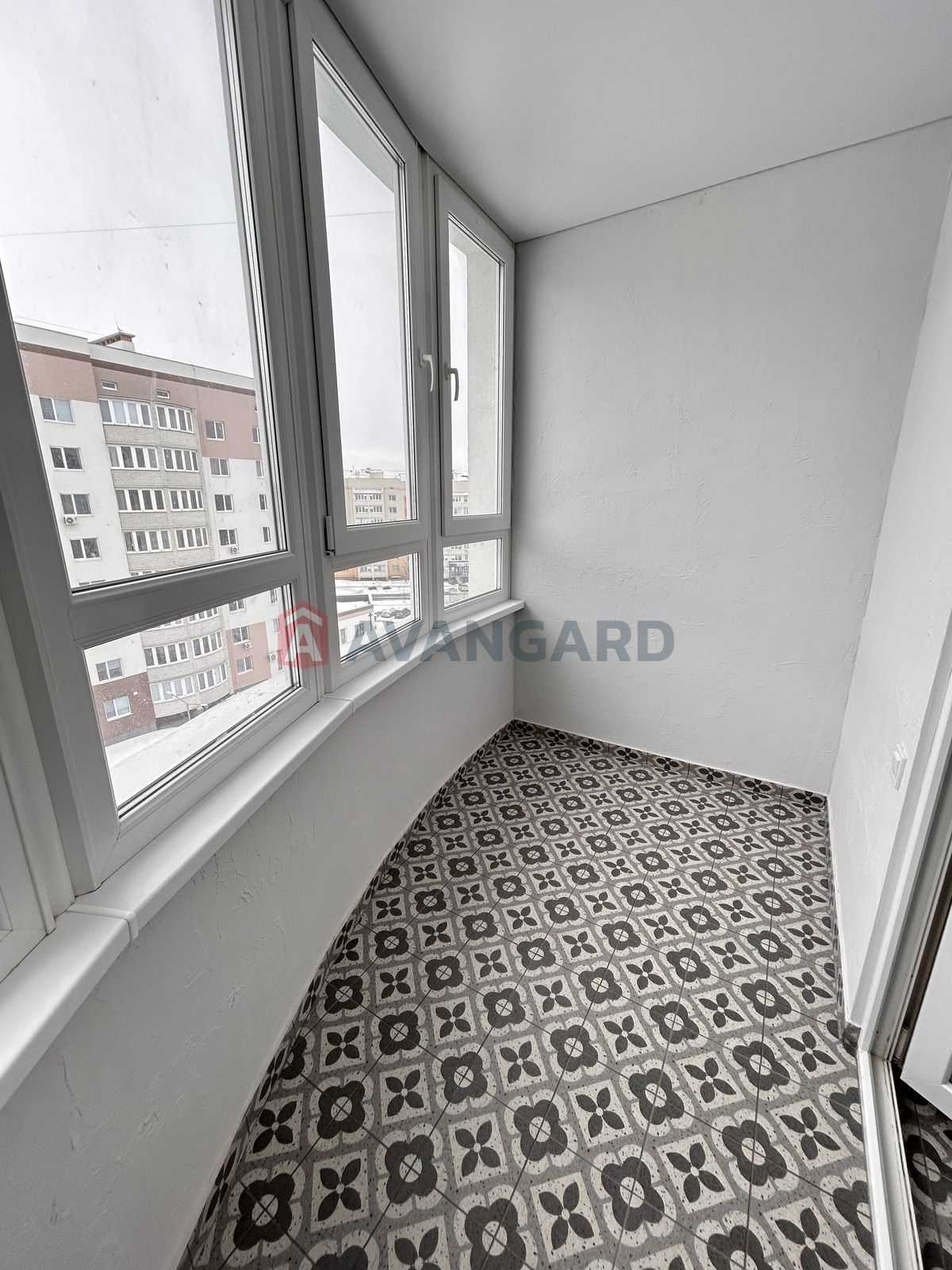 1 ��. ��������, 36/-/9 ��. �., 8/8 ������ ���� 17