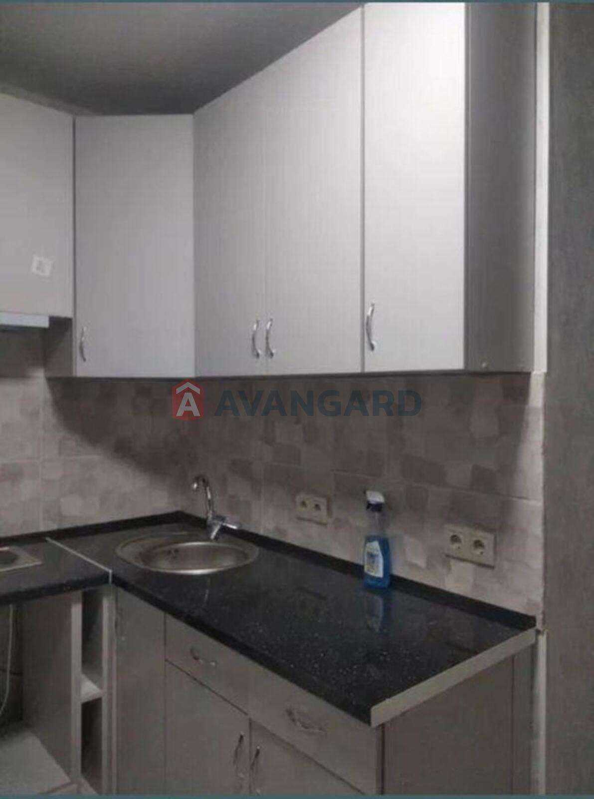 1 ��. ��������, 28/-/8 ��. �., 1/12 ������ ���� 3