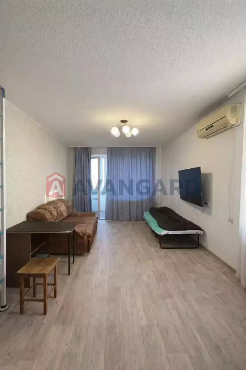 3 ��. ��������, 57/-/9 ��. �., 8/9 ������ ���� 8