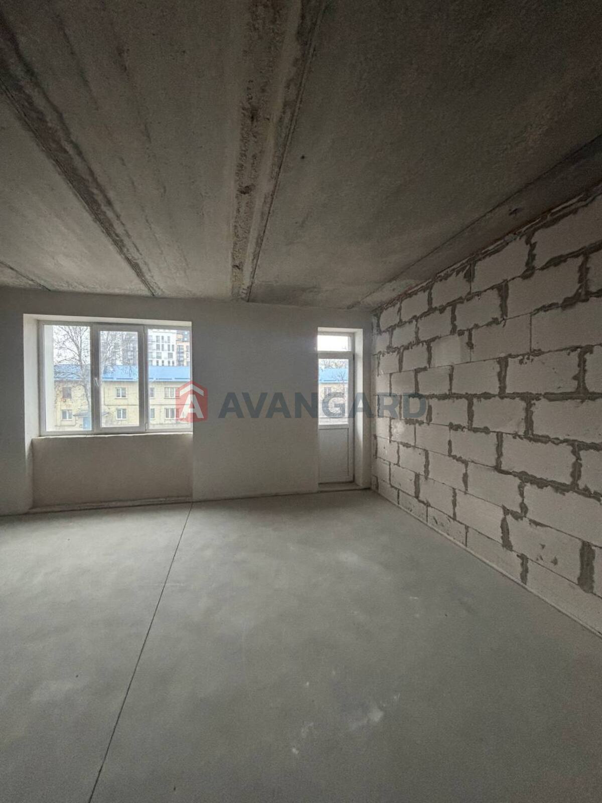 1 ��. ��������, 38,8/27,4/11,4 ��. �., 8/9 ������ ���� 6