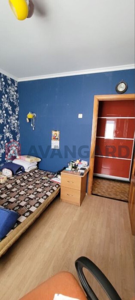 3 ��. ��������, 69/-/8 ��. �., 9/10 ������ ���� 8