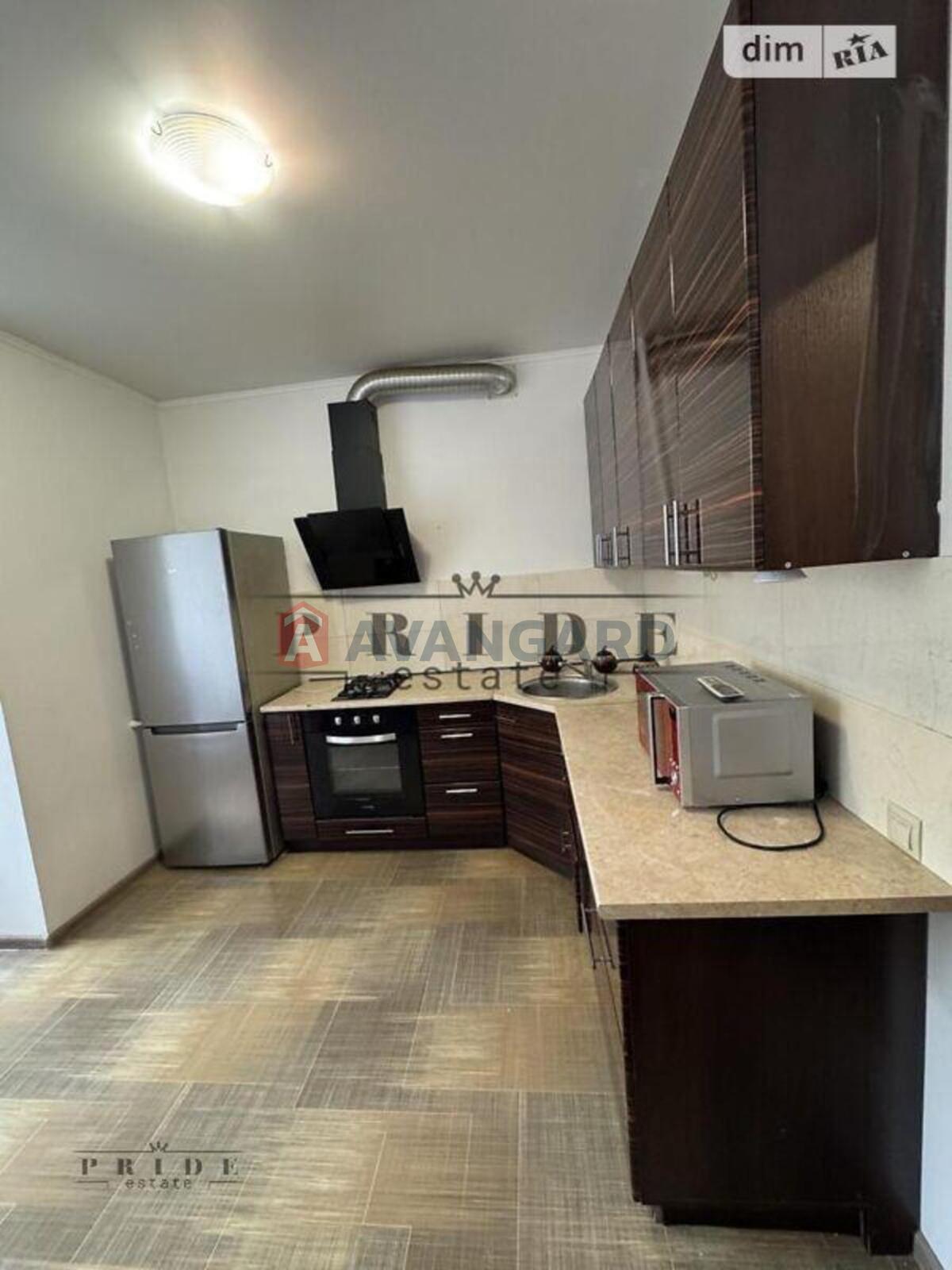 1 ��. ��������, 45/19/16 ��. �., 7/10 ������ ���� 3