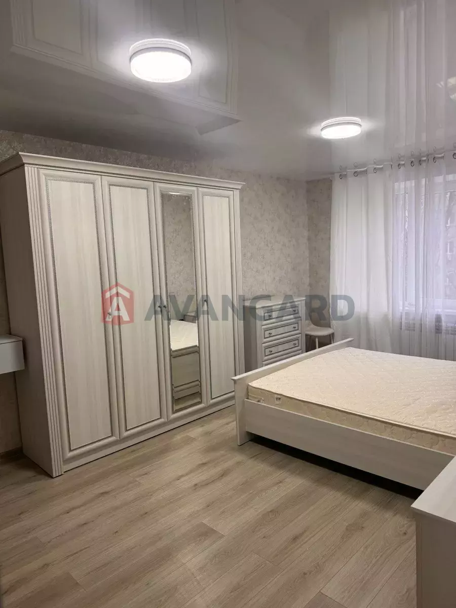 1 ��. ��������, 31/-/10 ��. �., 3/9 ������ ���� 22