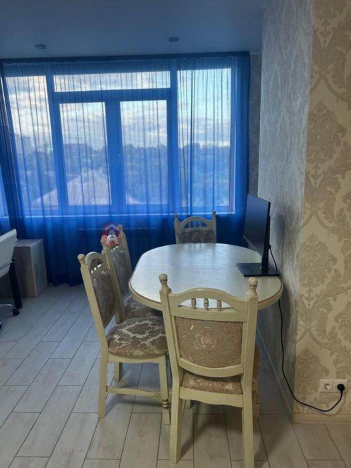 1 ��. ��������, 38/-/11 ��. �., 12/25 ������ ���� 2