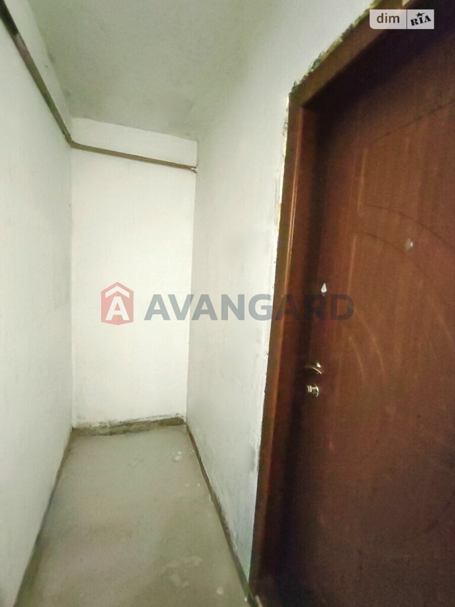 4 ��. ��������, 65/45/6 ��. �., 1/5 ������ ���� 9