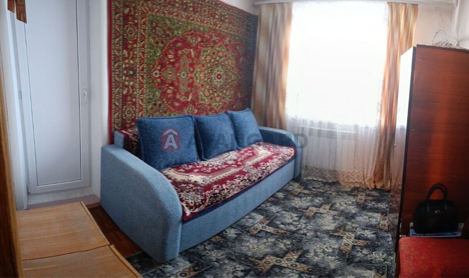 3 ��. ��������, 70/-/8 ��. �., 6/9 ������ ���� 9