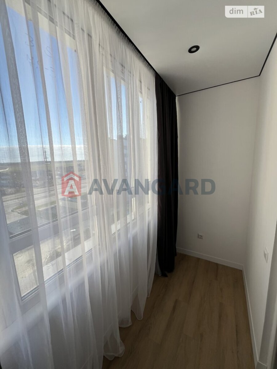 1 ��. ��������, 48/-/- ��. �., 5/8 ������ ���� 4