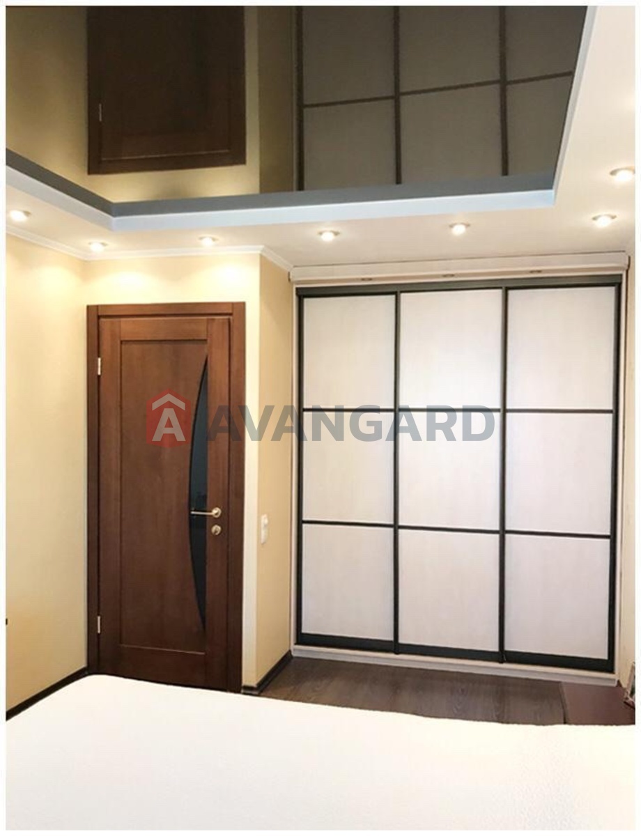 4 ����. ��������, 92/-/10 ��. �., 9/10 ���� ���� 11