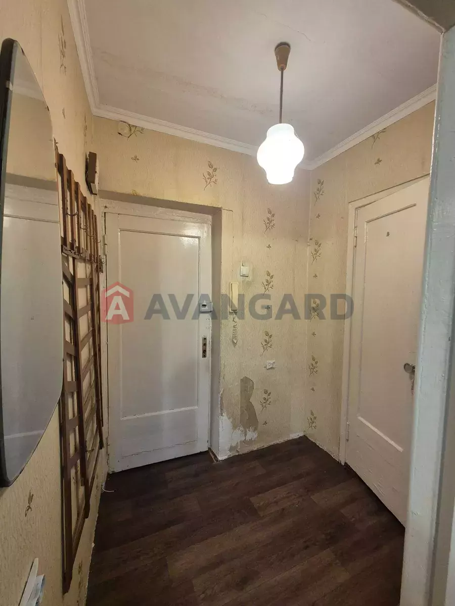 1 ��. ��������, 36/-/8 ��. �., 7/9 ������ ���� 3