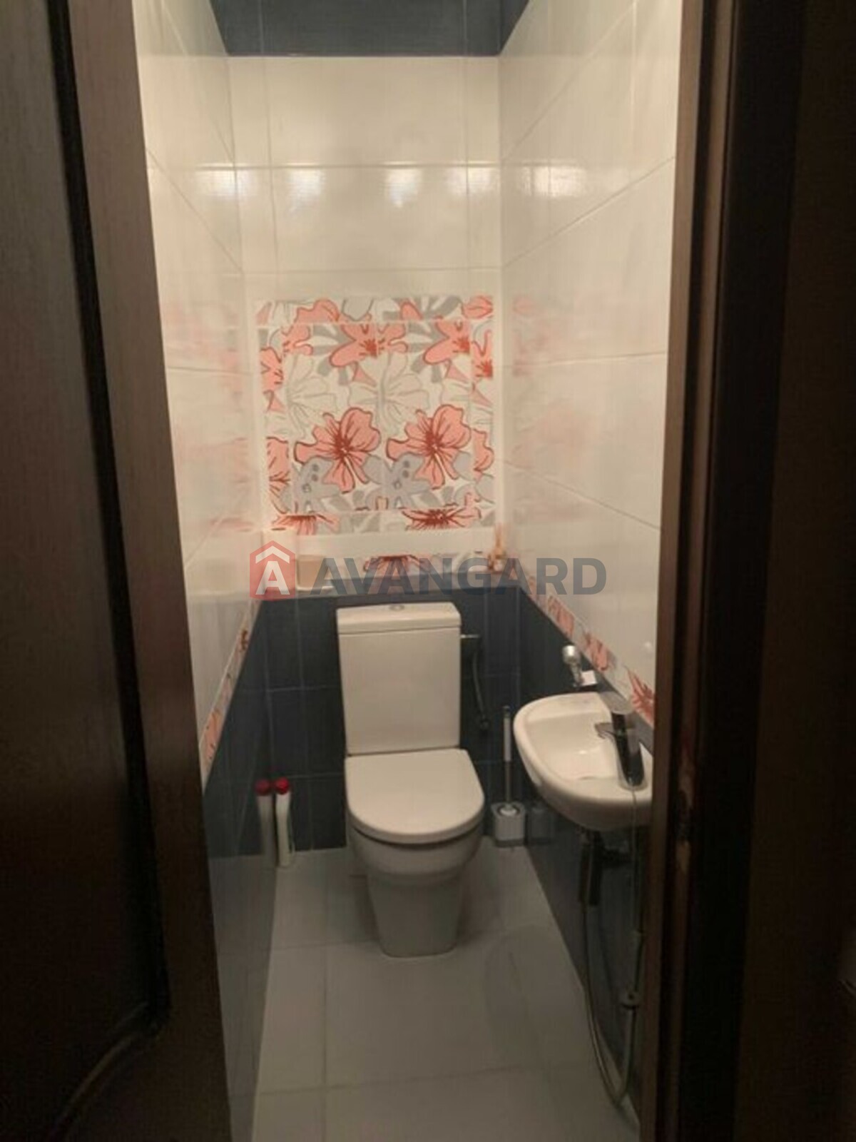 4 ��. ��������, 134/-/12 ��. �., 10/12 ������ ���� 13