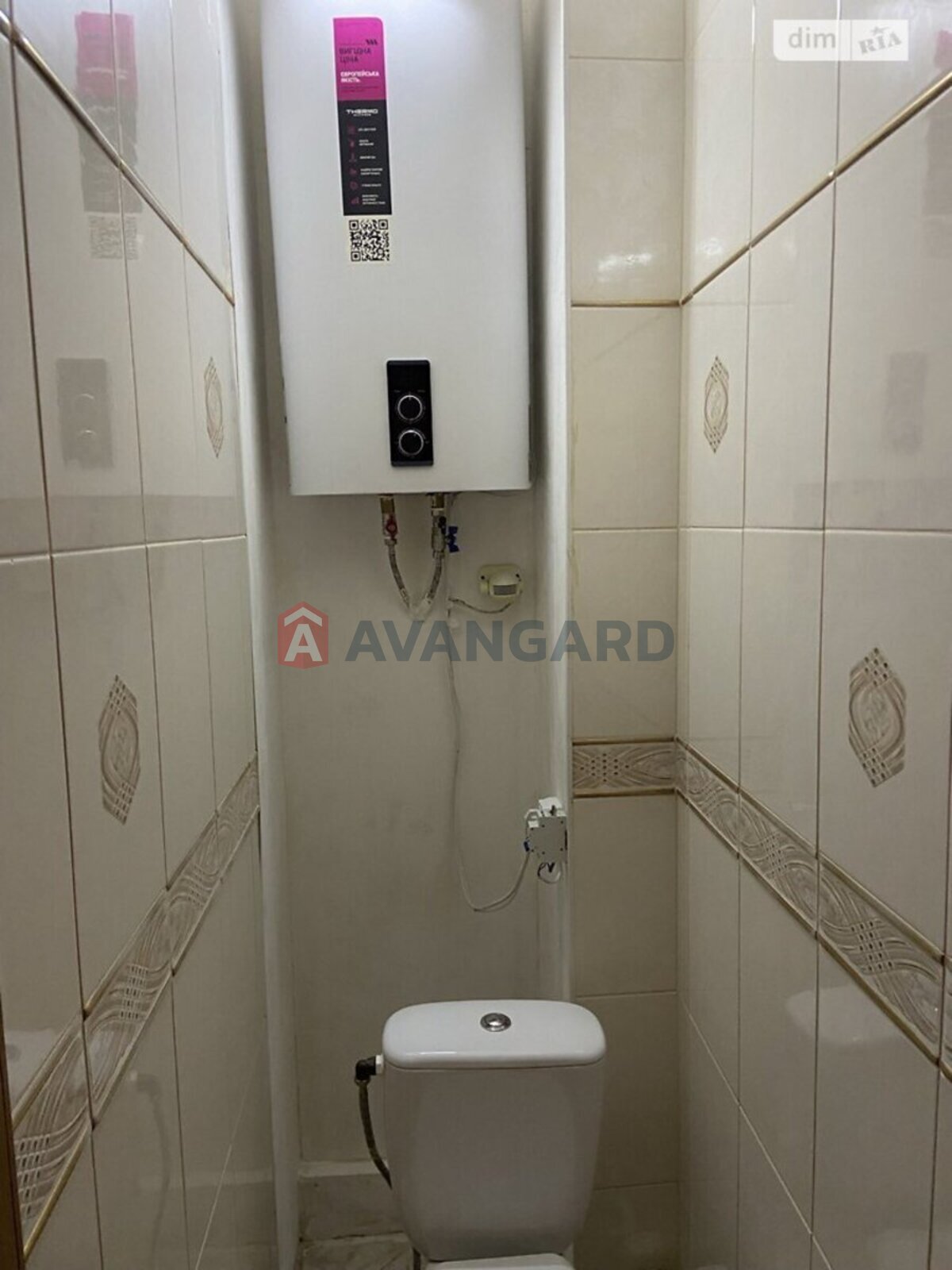 2 ����. ��������, 42/25/6 ��. �., 3/3 ���� ���� 27