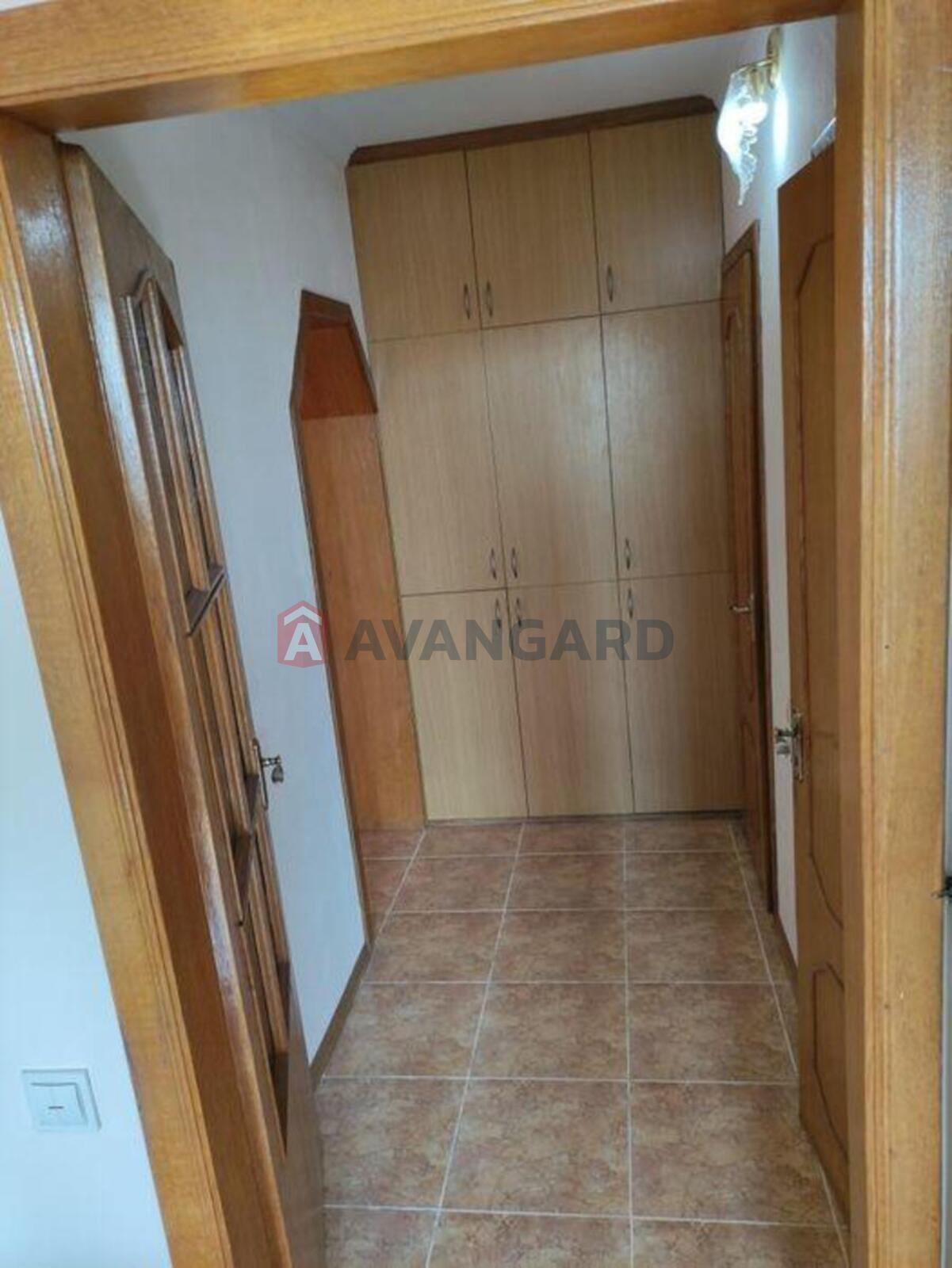 2 ��. ��������, 68/-/9 ��. �., 15/17 ������ ���� 2