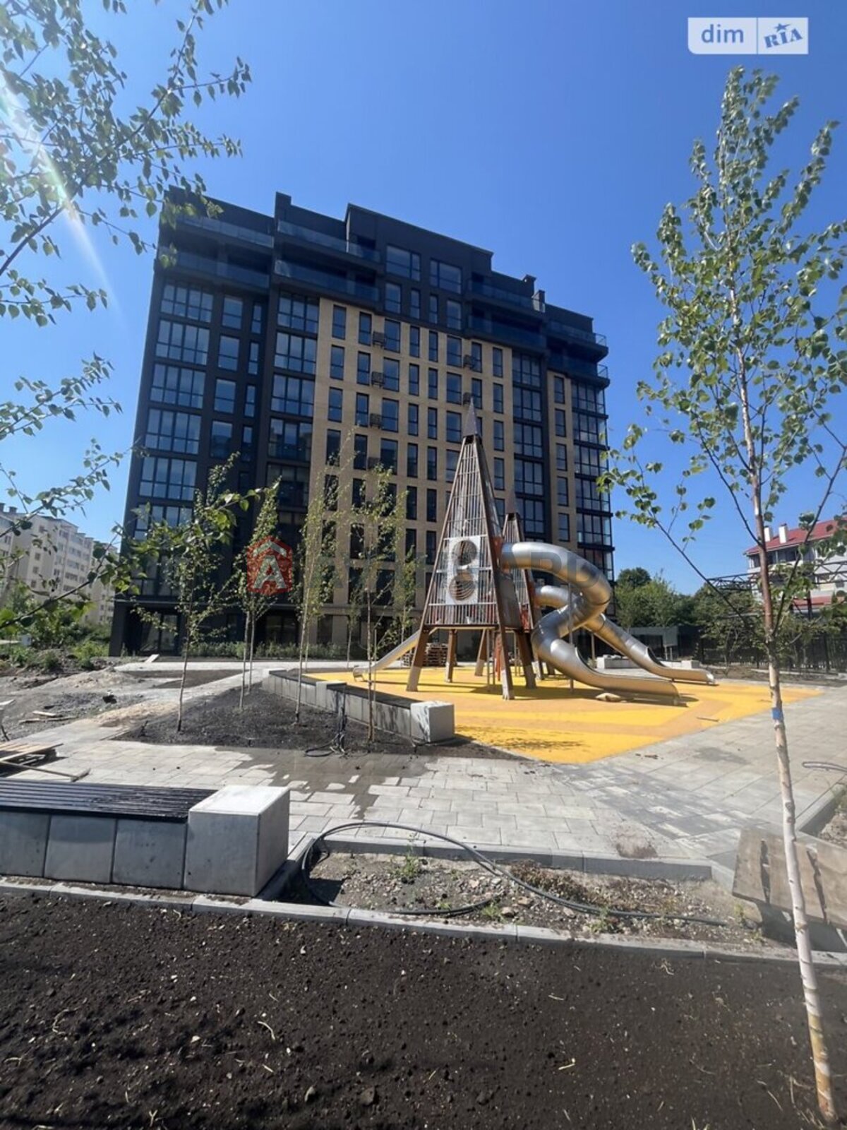 2 ��. ��������, 69/-/- ��. �., 3/10 ������ ���� 3