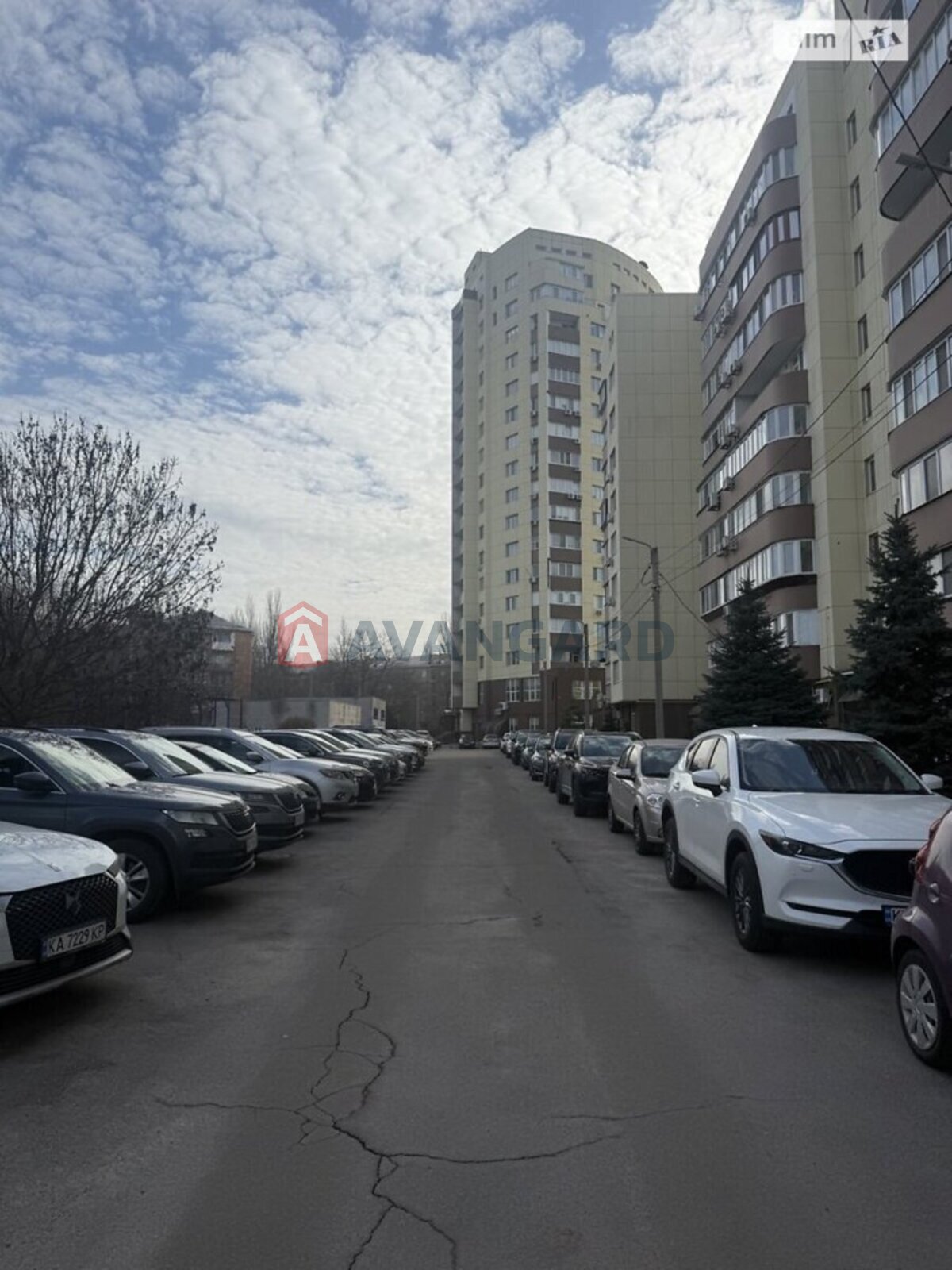 2 ��. ��������, 72/-/- ��. �., 15/17 ������ ���� 4