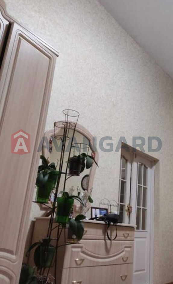 3 ��. ��������, 210/-/25 ��. �., 2/7 ������ ���� 6