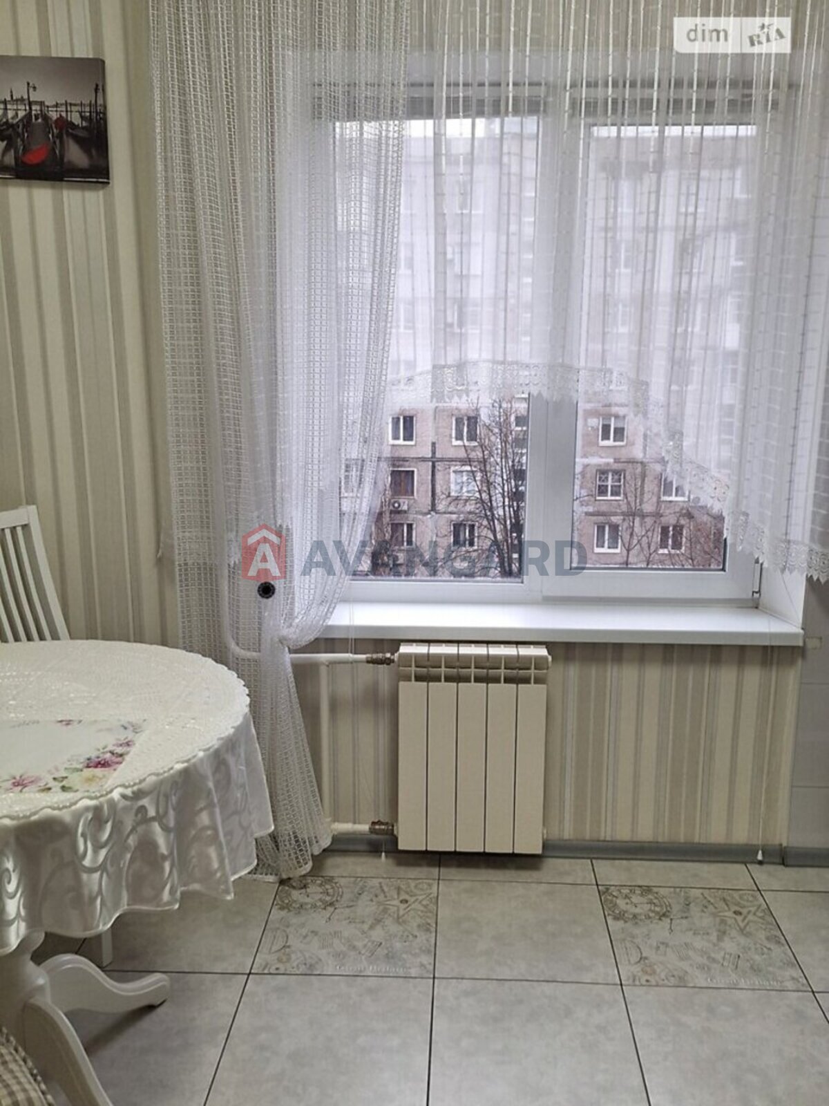 3 ����. ��������, 67/45/7 ��. �., 7/9 ���� ���� 25