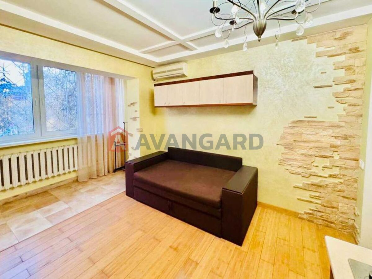 1 ����. ��������, 23/-/5 ��. �., 1/16 ���� ���� 4