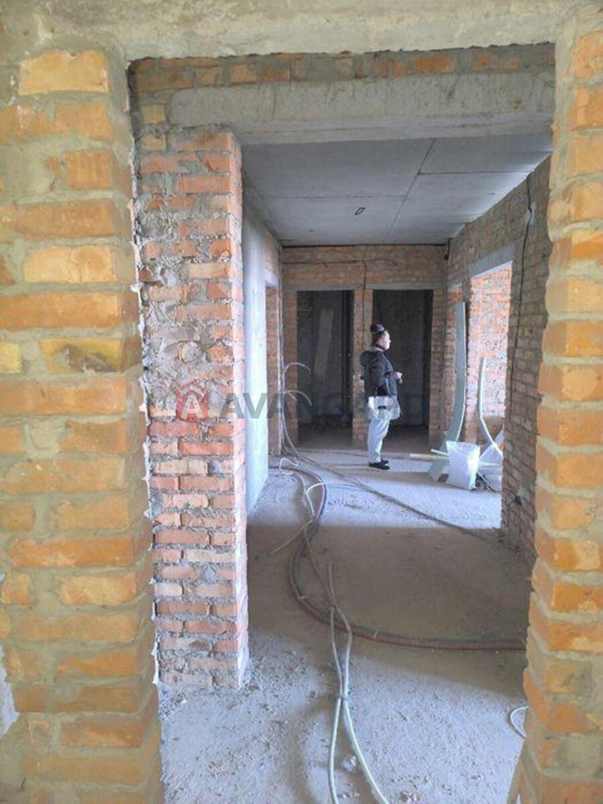 2 ��. ��������, 77/-/13 ��. �., 15/20 ������ ���� 3