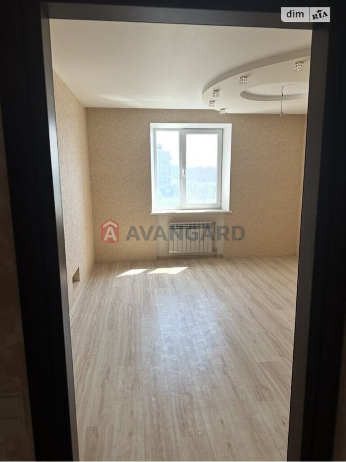 3 ��. ��������, 102/-/- ��. �., 8/9 ������ ���� 6