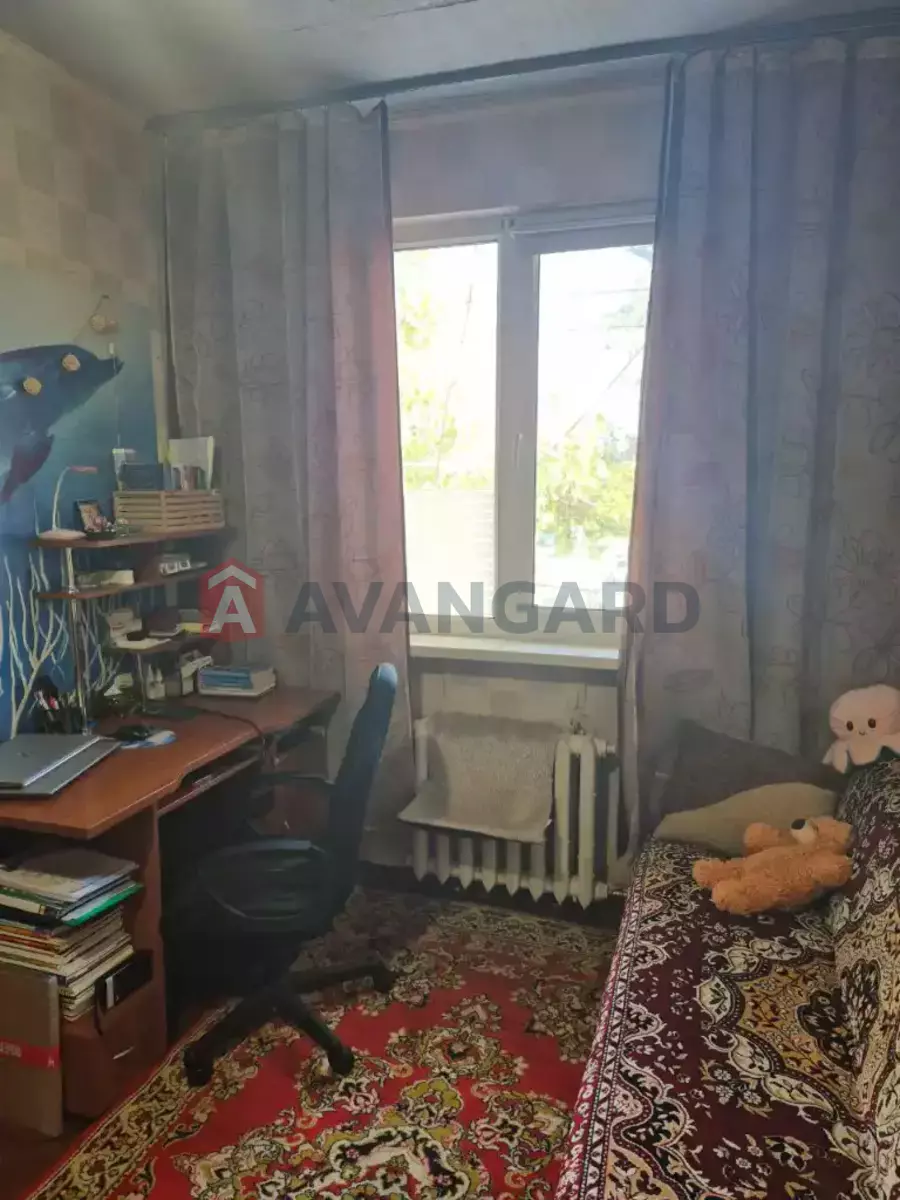 3 ����. ��������, 60/37/12 ��. �., 2/2 ���� ���� 12