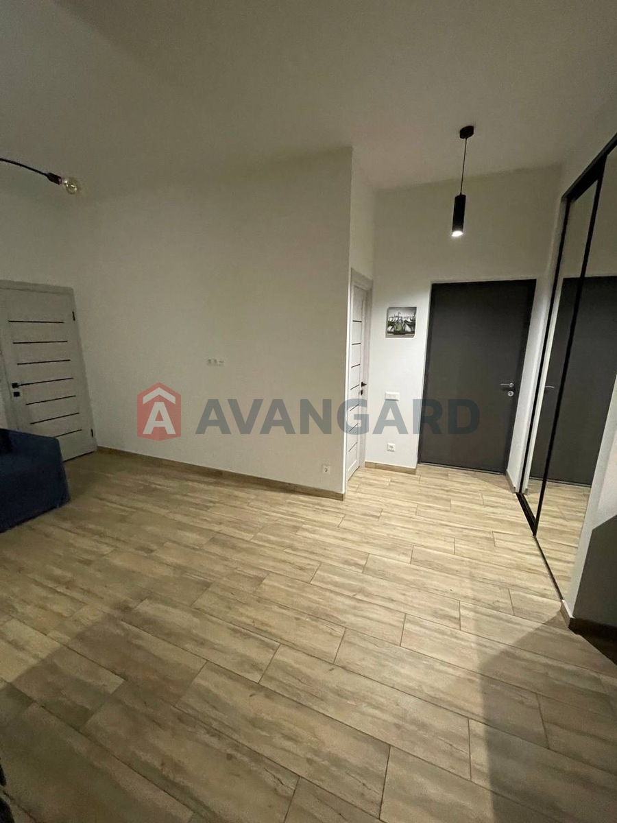 2 ��. ��������, 50/-/- ��. �., 9/9 ������ ���� 5