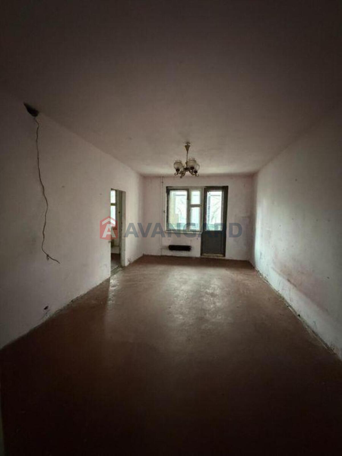 5 ��. ��������, 95/-/9 ��. �., 1/10 ������ ���� 2