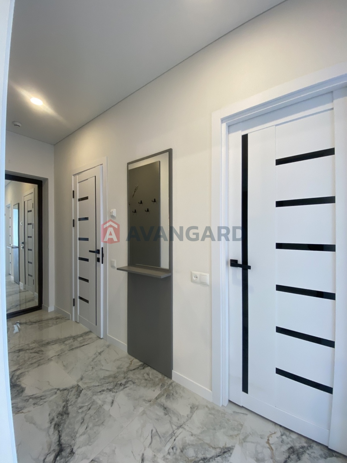 1 ��. ��������, 44/14/20 ��. �., 24/26 ������ ���� 18