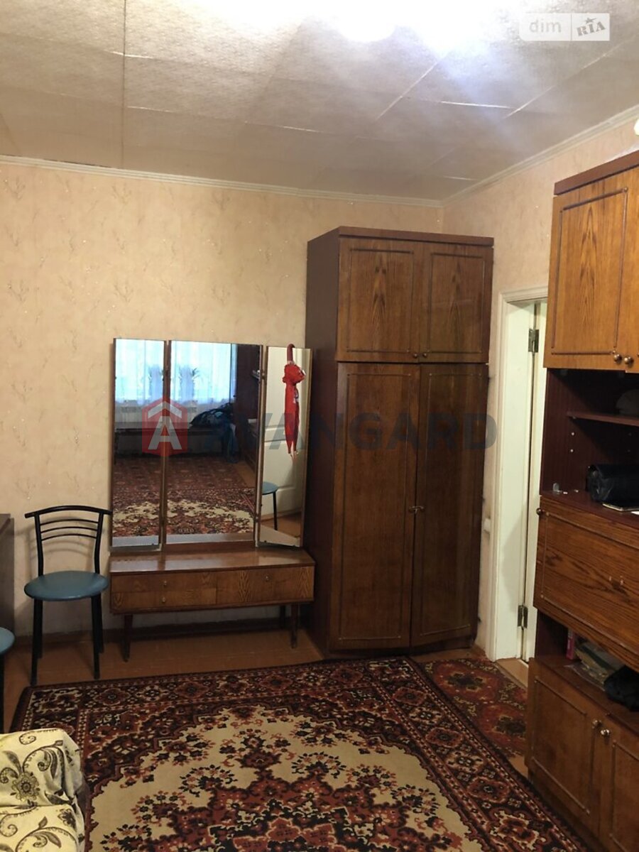 1 ��. ��������, 31/17/5 ��. �., 4/5 ������ ���� 7