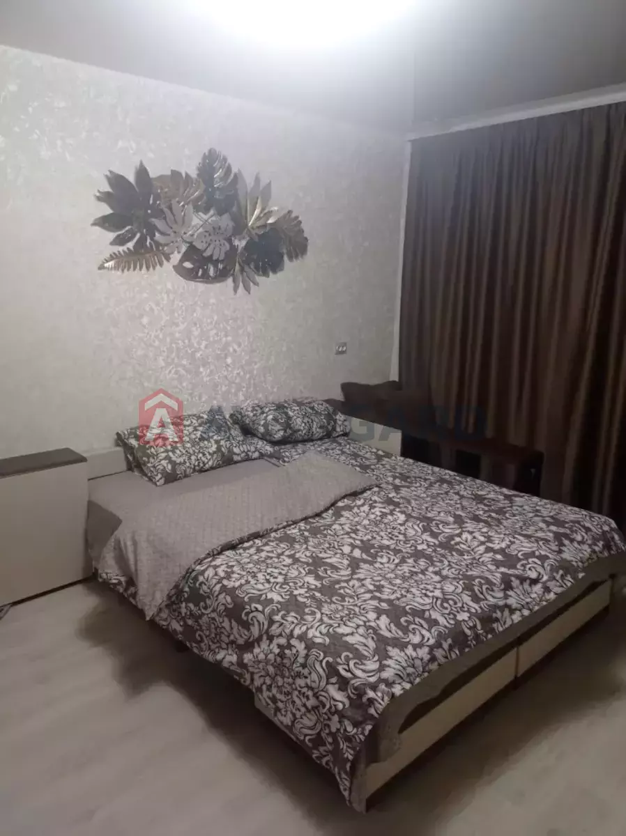 1 ��. ��������, 31/18/6 ��. �., 1/5 ������ ���� 2