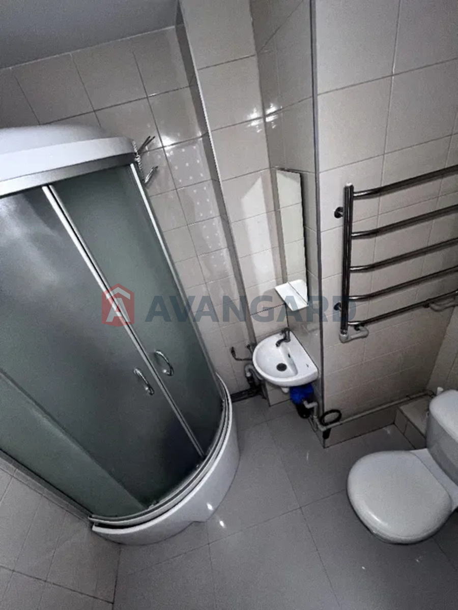 1 ����. ��������, 44/-/8 ��. �., 1/4 ���� ���� 12